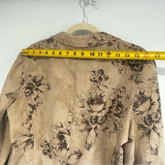 Caribbean Joe Floral Tan Blazer | Size 12 - Picture 7 of 9
